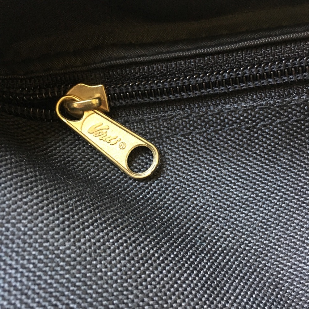 Verdi Black Canvas Laptop Messenger Bag - Picture 5 of 8